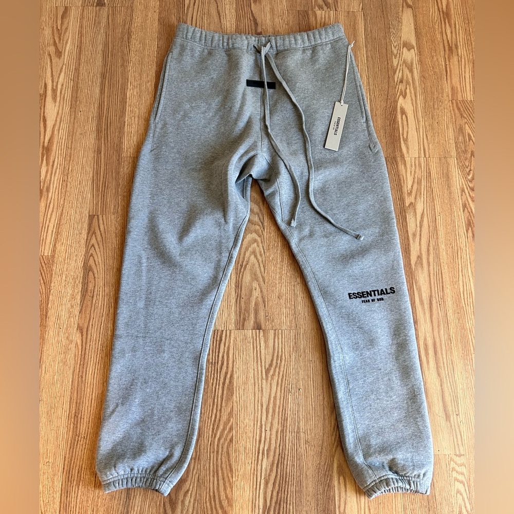 Fear of God Essentials Dark Oatmeal Sweatpant SS22 Brand New w Tag